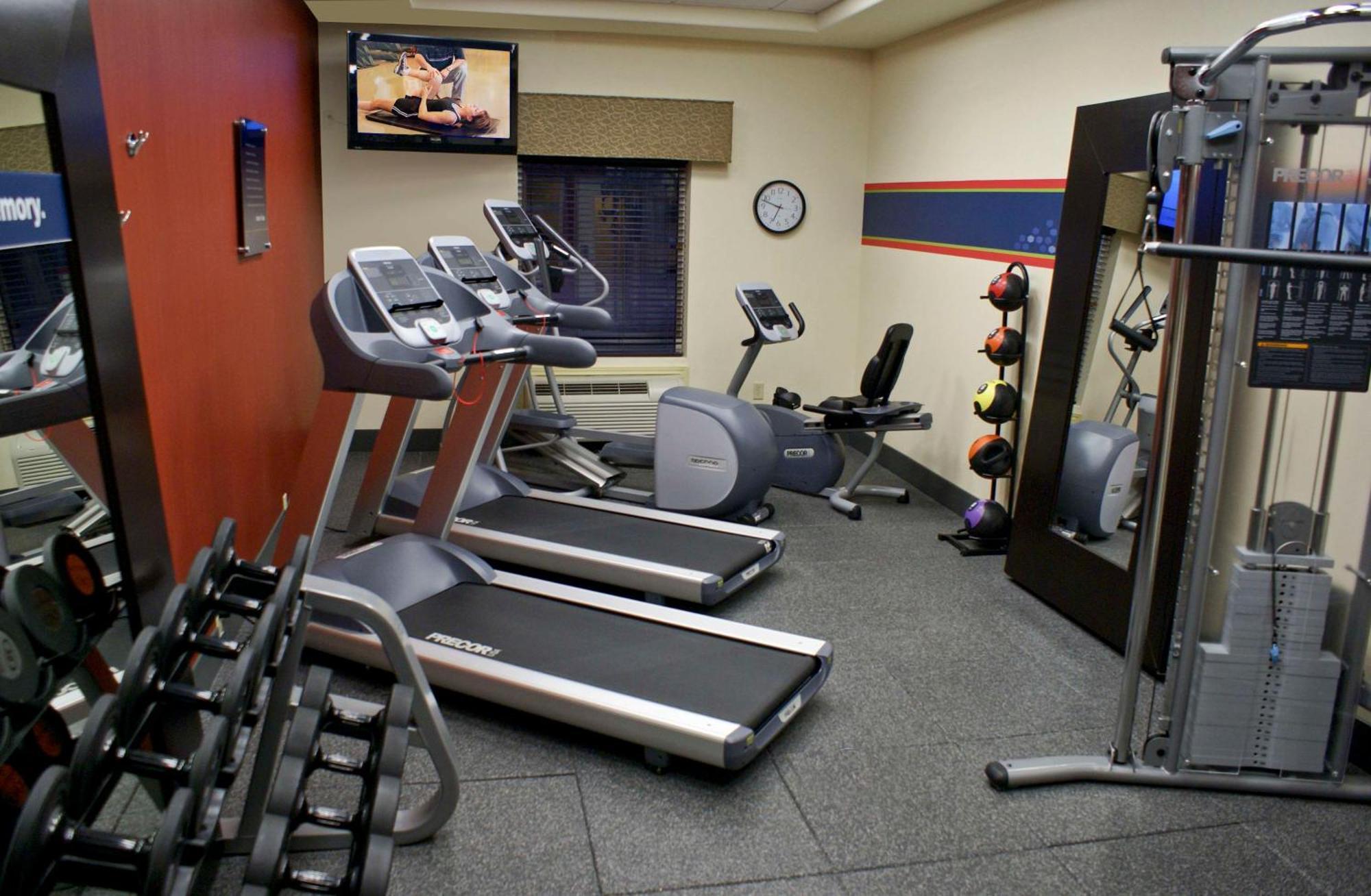 Hampton Inn Ориндж Экстерьер фото